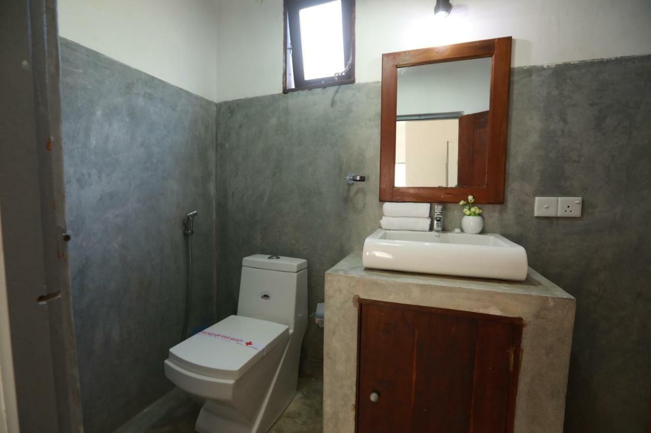 أونا واتونا Dock Holiday Guest House المظهر الخارجي الصورة