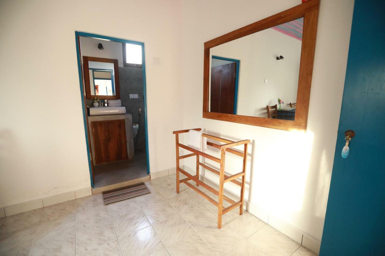 أونا واتونا Dock Holiday Guest House المظهر الخارجي الصورة