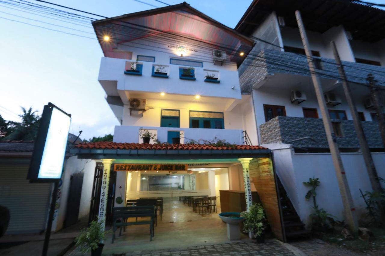 أونا واتونا Dock Holiday Guest House المظهر الخارجي الصورة