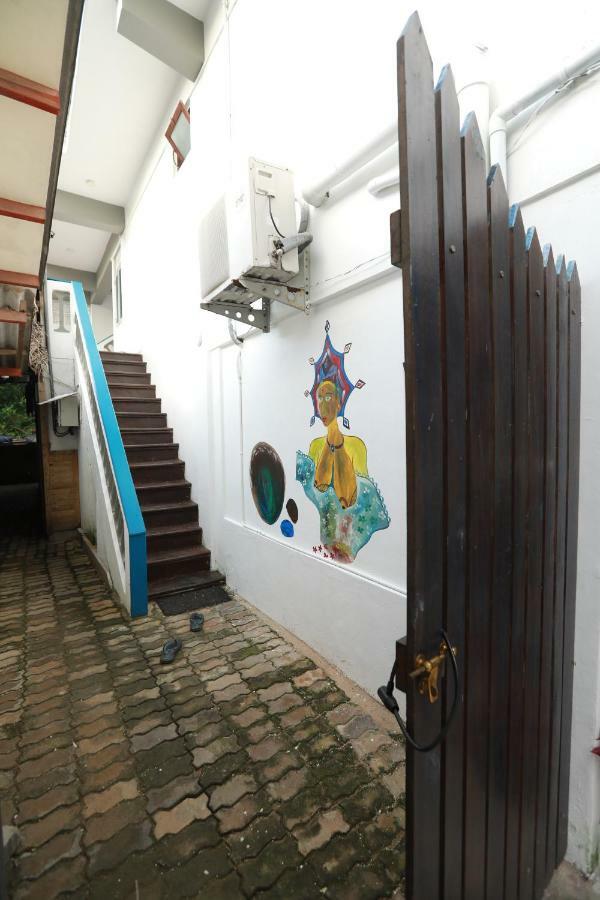 أونا واتونا Dock Holiday Guest House المظهر الخارجي الصورة